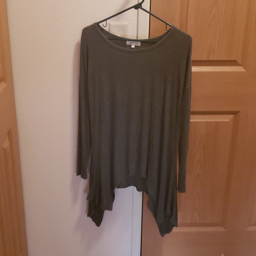 Grace and lace ribbed tunic long sleeve tee